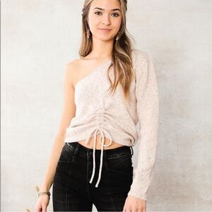 LE LIS | Asymmetrical One-Shoulder Ruched Knit Cream Sweater Women’s Size S